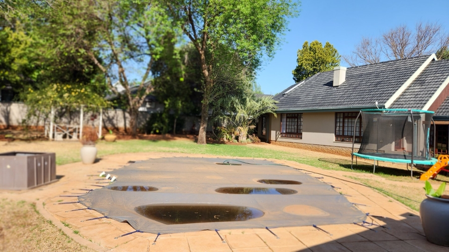 5 Bedroom Property for Sale in Wilkoppies North West